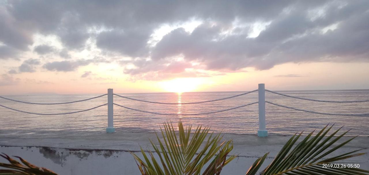 Seascape Beach Resort 奥斯洛布 外观 照片